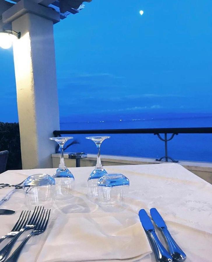 Hotel Ristorante La Lampara Gizzeria Exterior foto
