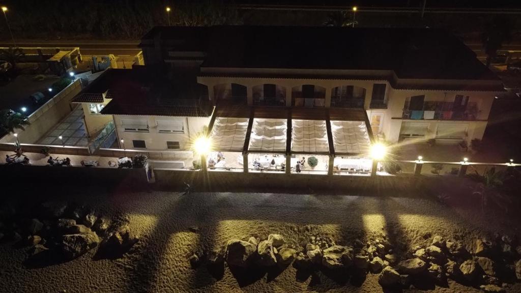 Hotel Ristorante La Lampara Gizzeria Exterior foto